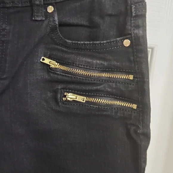 Jennifer Lopez black denim jeans - Picture 4 of 5